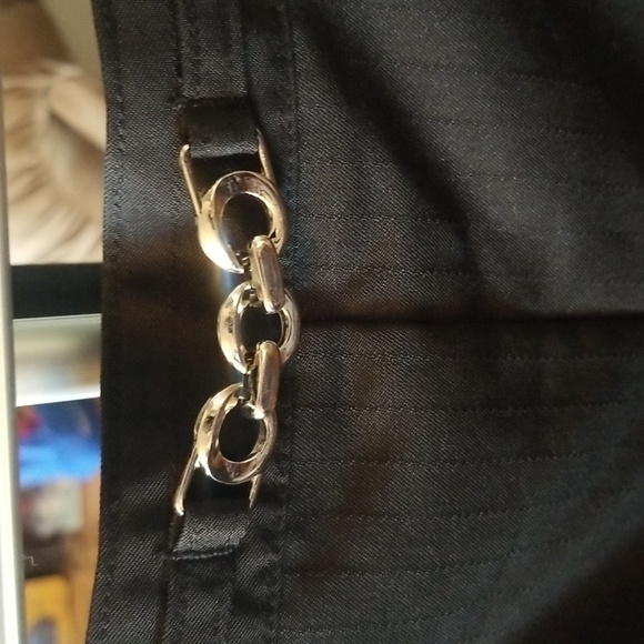 10/$10   Tradition Black Shorts 16P - Picture 2 of 7